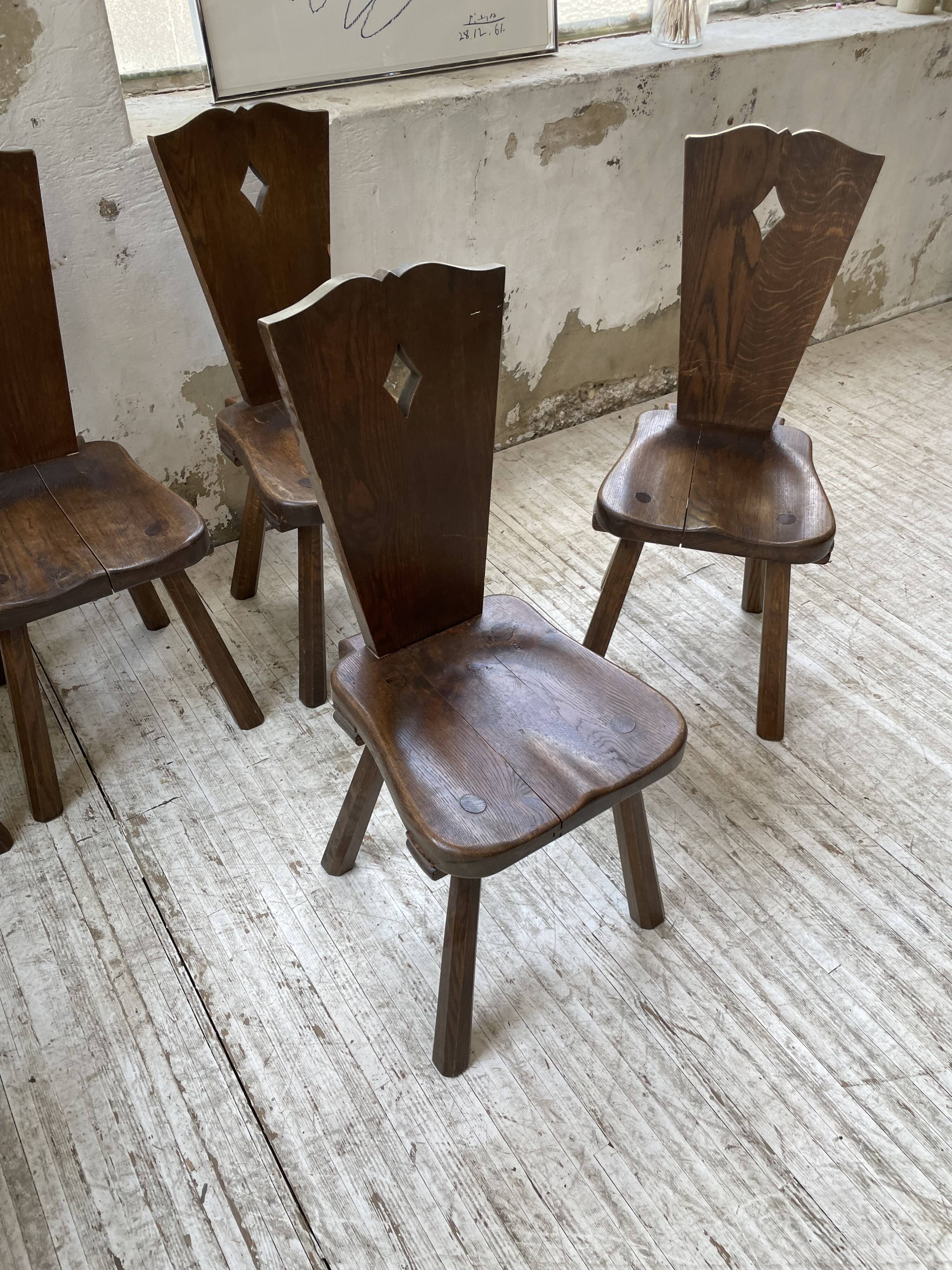 Chaises chêne massif chapo savoyarde art populaire