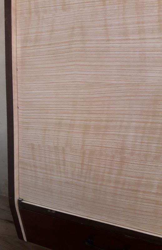 Buffet enfilade dining room