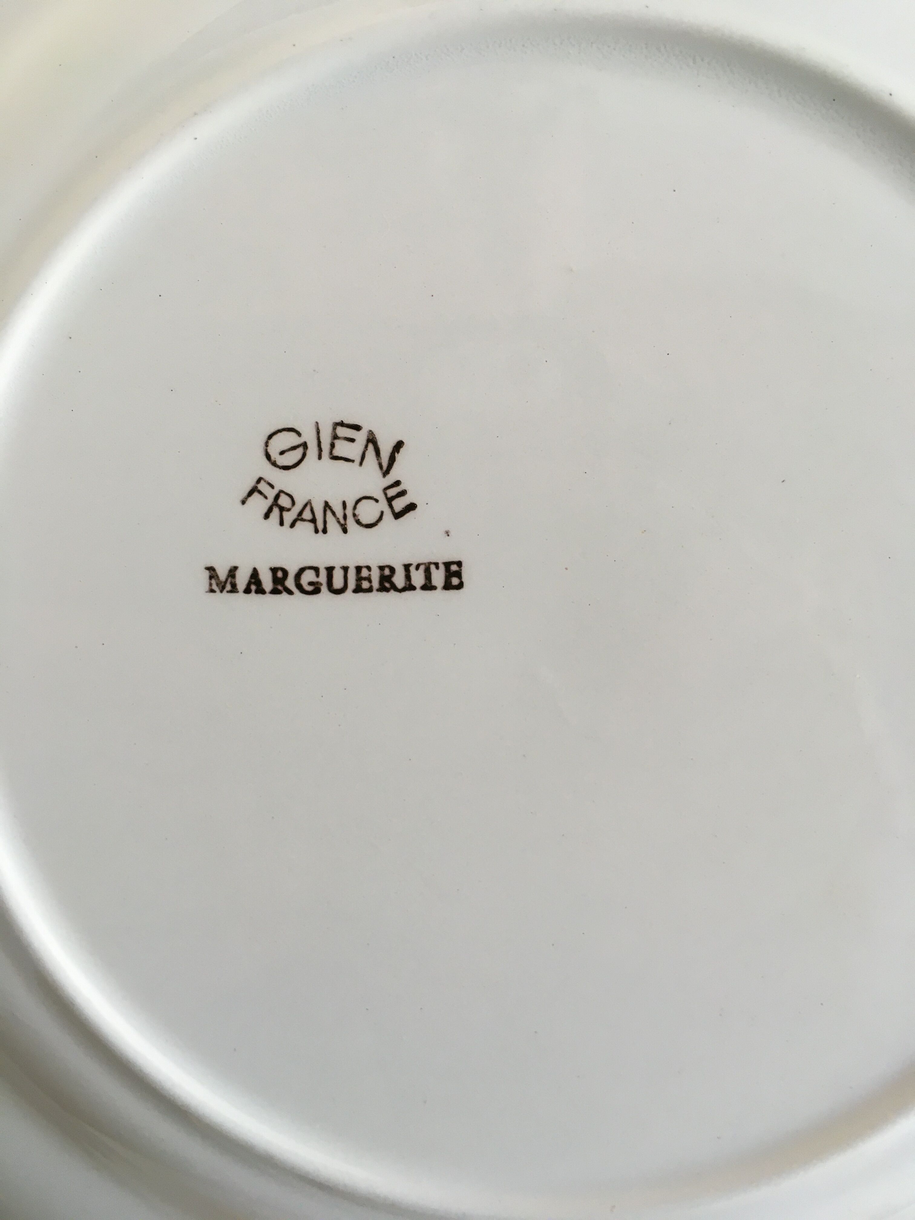 6 gien earthenware dessert plates