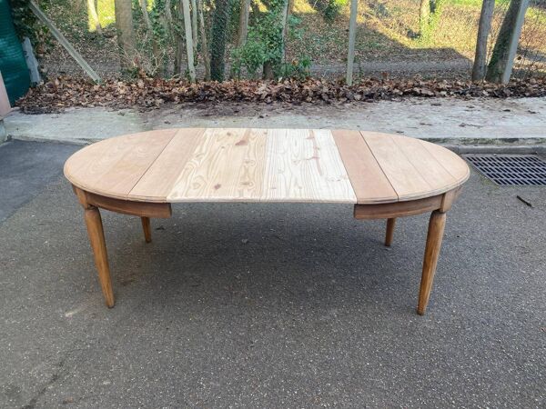 Table à manger Louis Philippe ronde extensible rénovée du 18ème 205cm