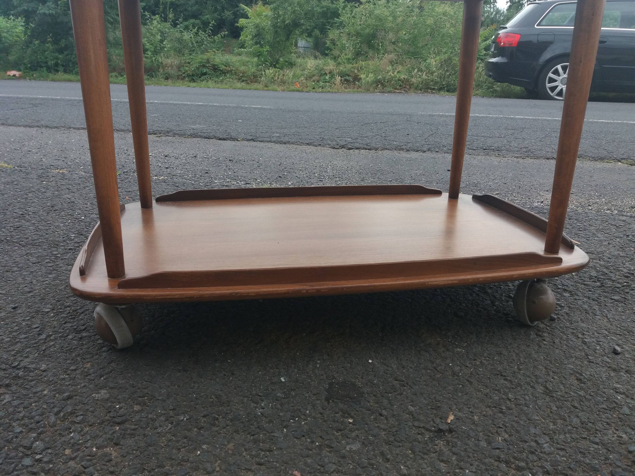 Table desserte bar roulante en orme massif par ercol angleterre vers 1960