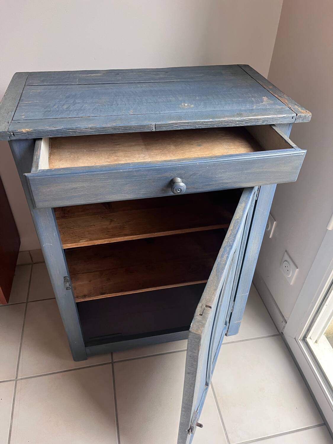 Confiturier, ancien buffet Parisien, patiné bleu