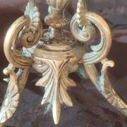 Lampe bougeoir électrifiée, lampe de table bronze tripode pattes de chèvres