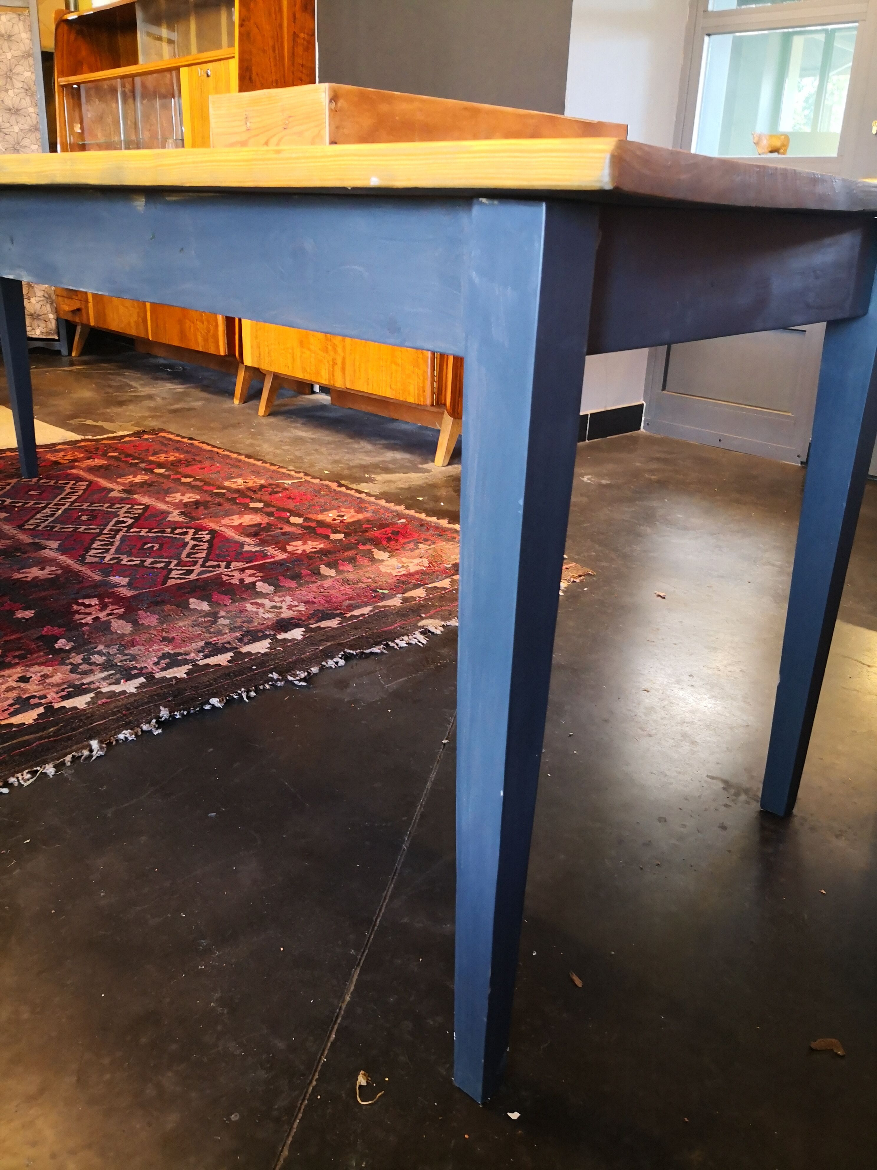 Vintage table, 2,40m, 8 people