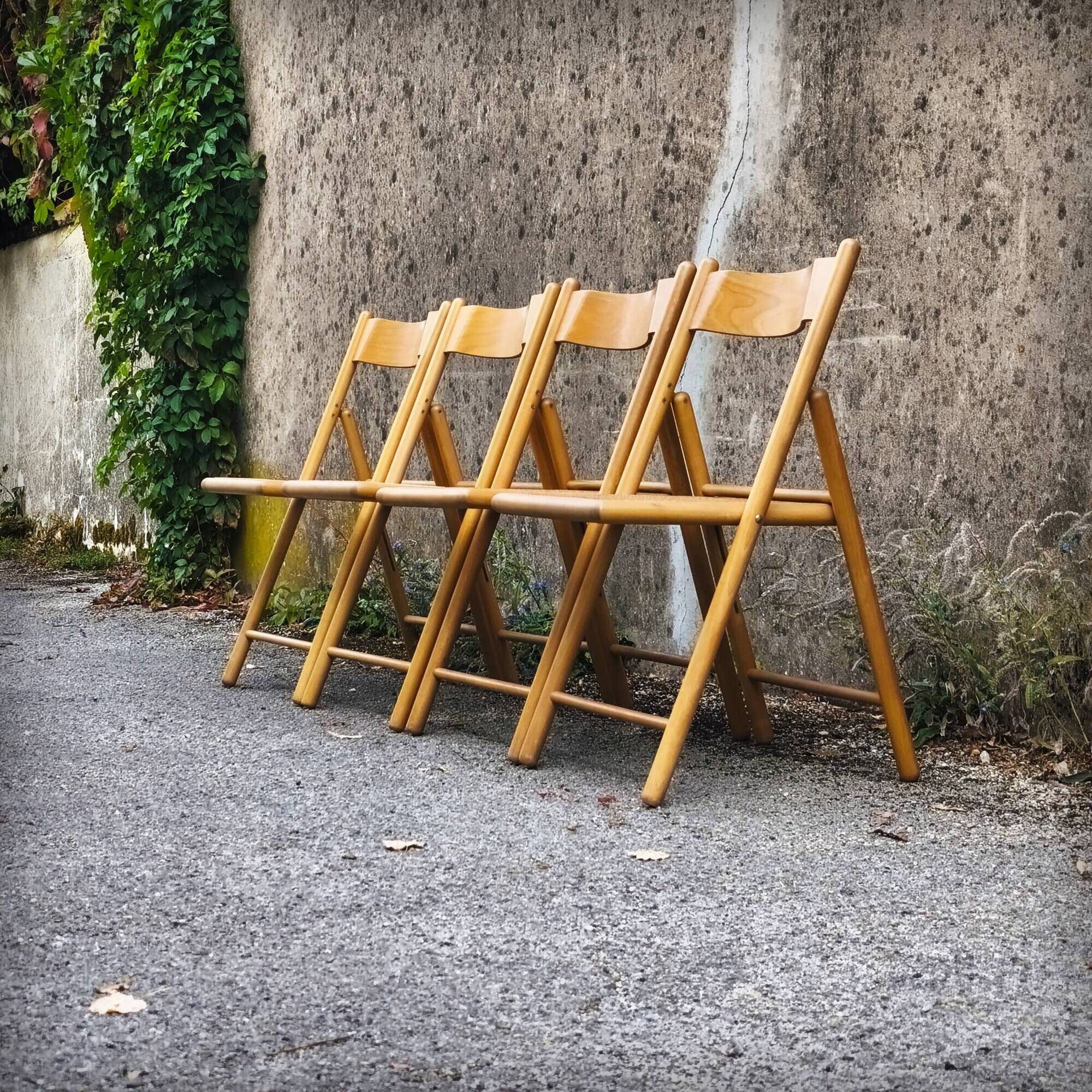 Set of 4 folding chairs in beech and caning by Habitat, 1980s.