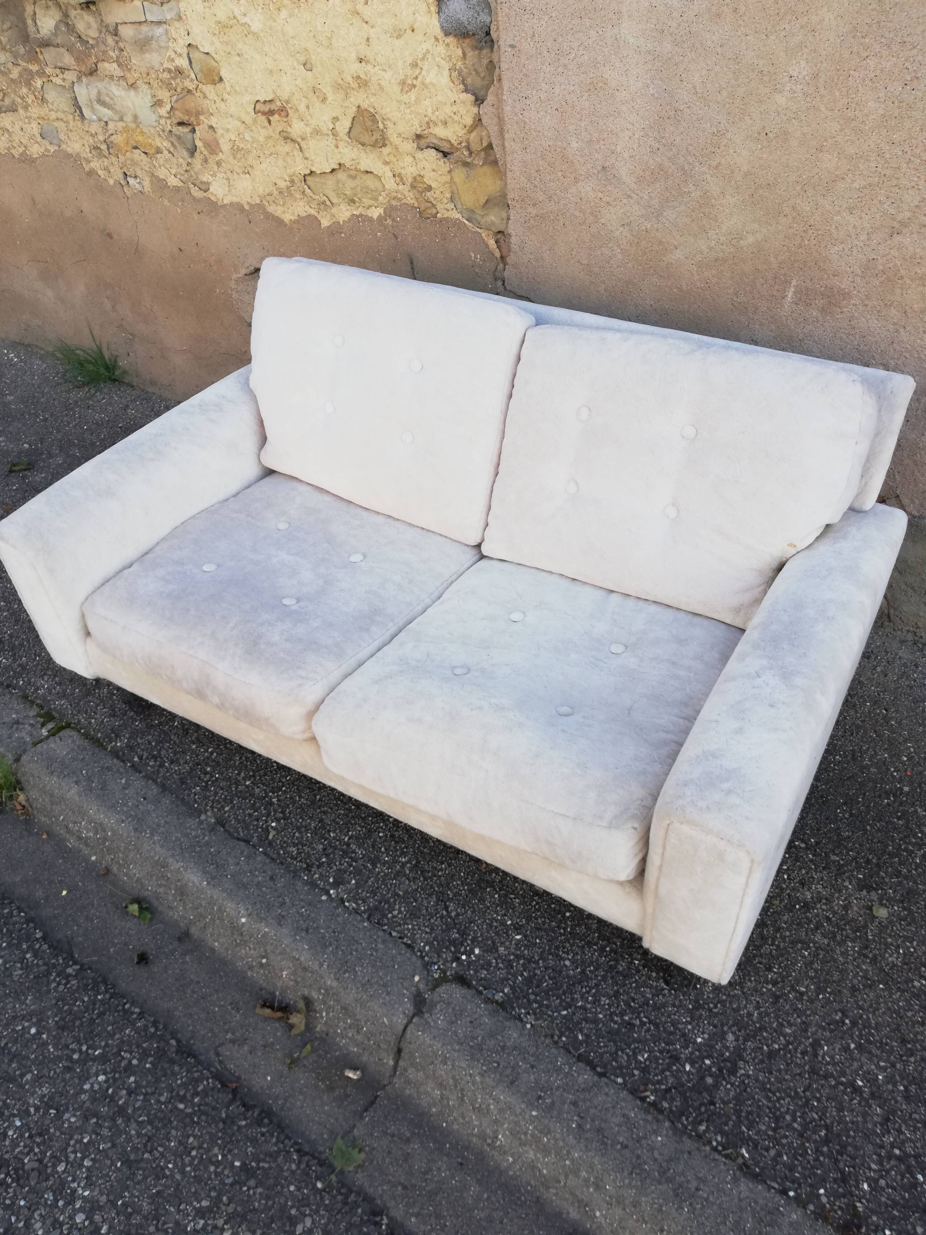 Vintage sofa 2 seats