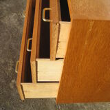Convenient 3-drawer oak veneer 1970
