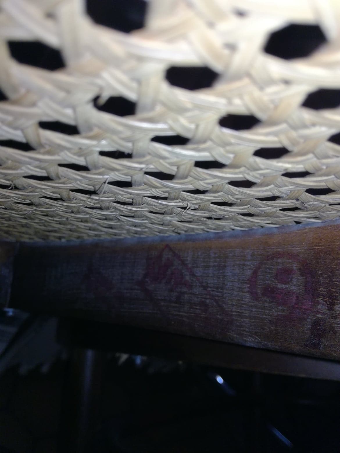Pair of curved wooden armchairs and caning Thonet N ° 17 or long John 1920