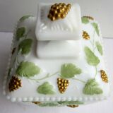 Sugar, white opaline opaline dabsked candy: Golden treils and grapes