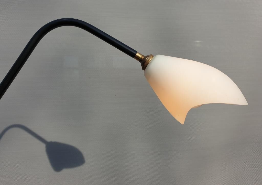 Tablet and white lampshade lamppost 1960