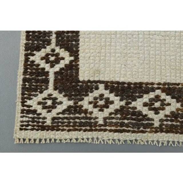 1970s Vintage Turkish Handmade Wool & Cotton Beige Runner Rug 89x320