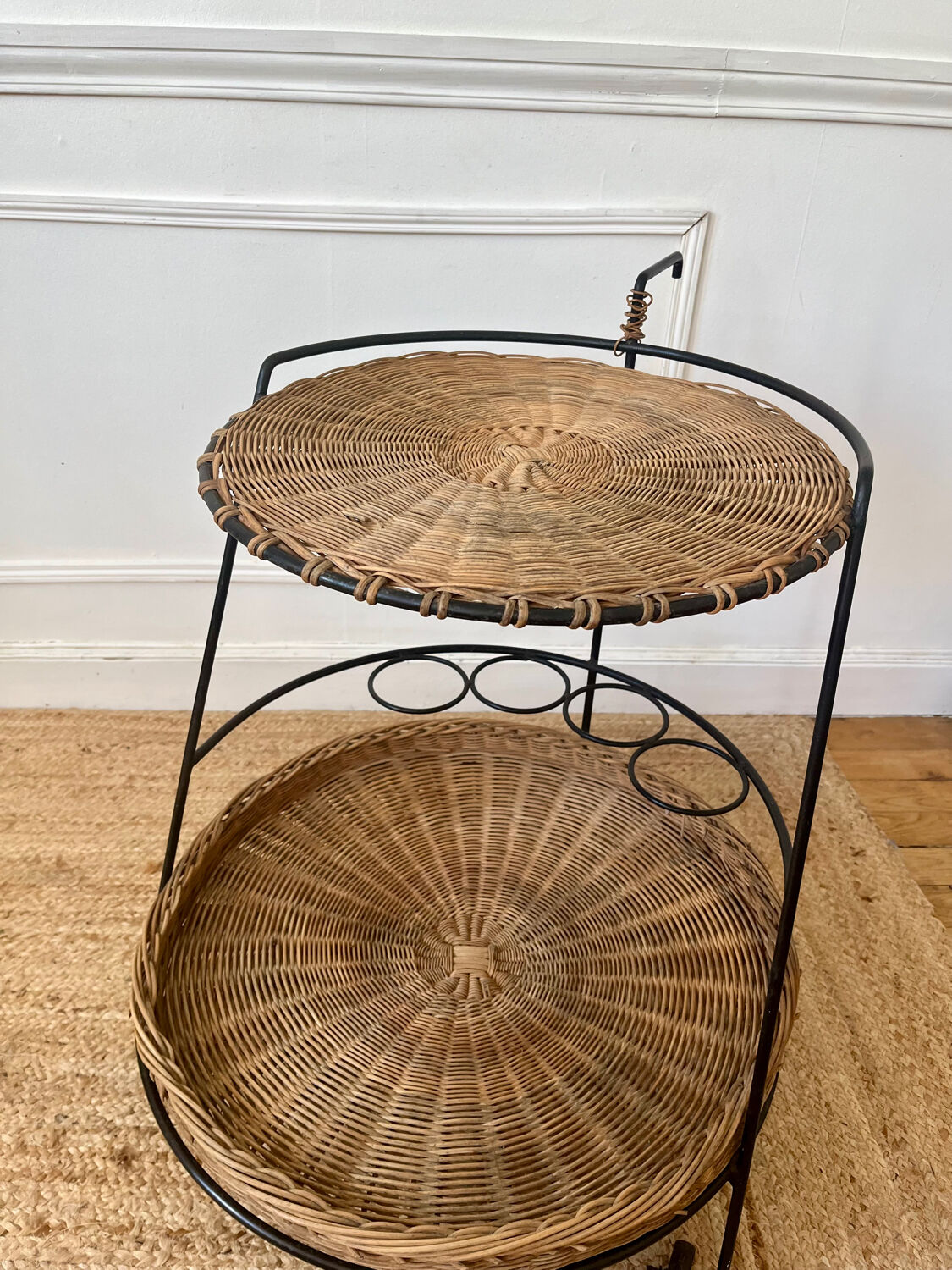 Airborne wicker and metal rolling trolley