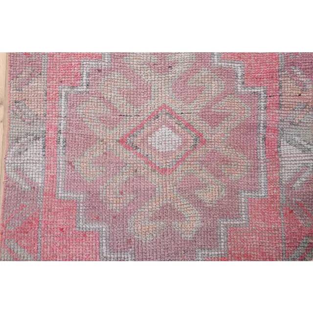 1970s Vintage Turkish Oushak Handmade Wool Cotton Pink Runner Rug 93x327
