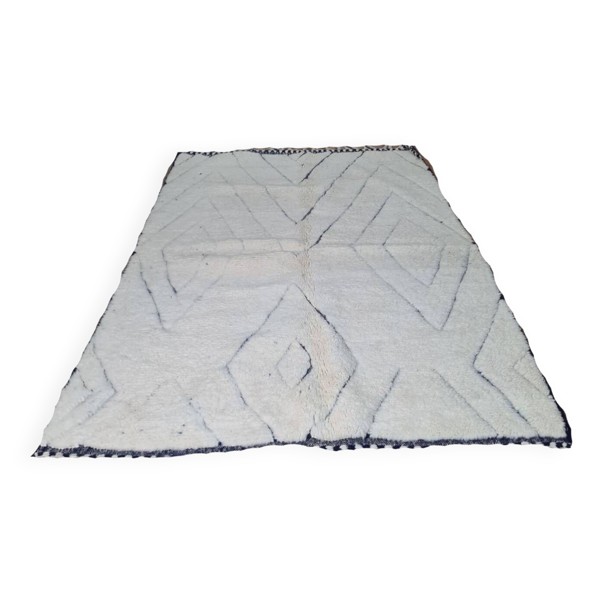 Handmade wool Berber rug 250 x 150 cm