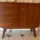 Commode vintage pieds compas