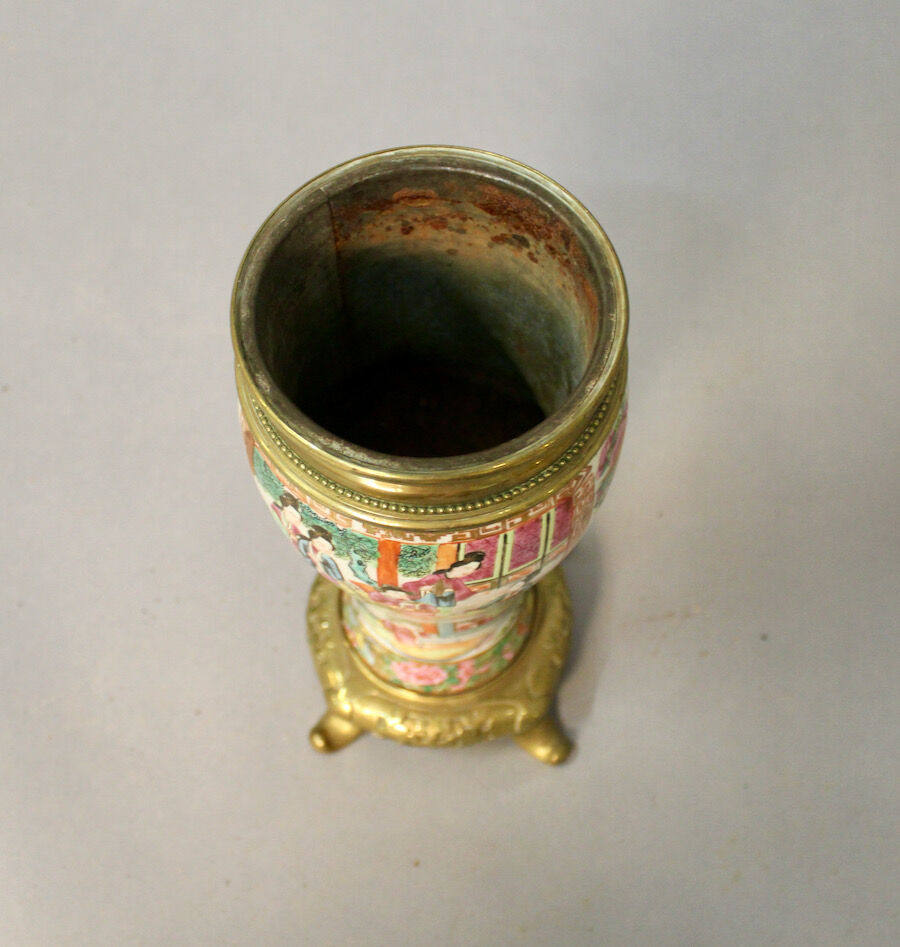 Porcelain vase of canton china xixth