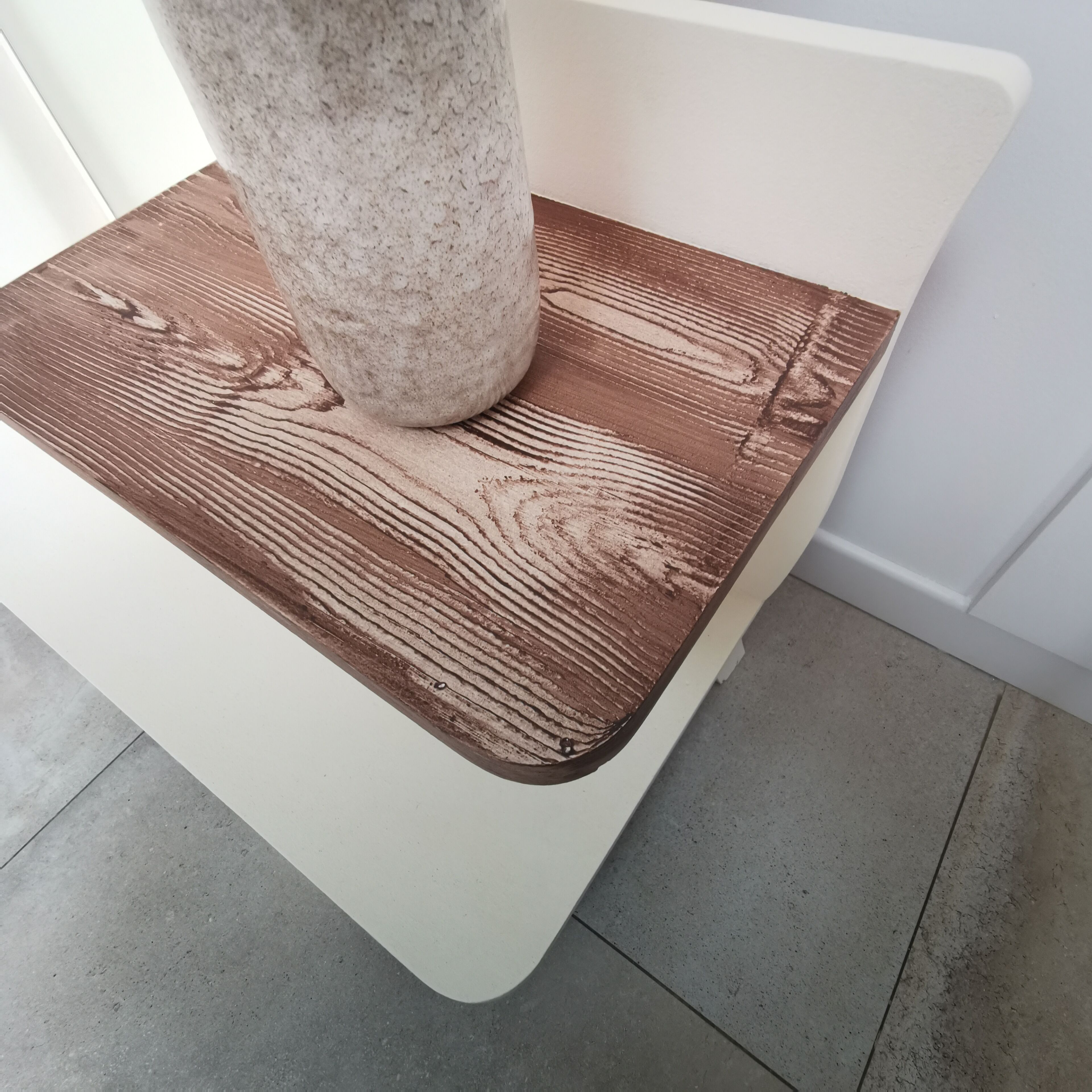 Ancienne coiffeuse art déco asymétrique