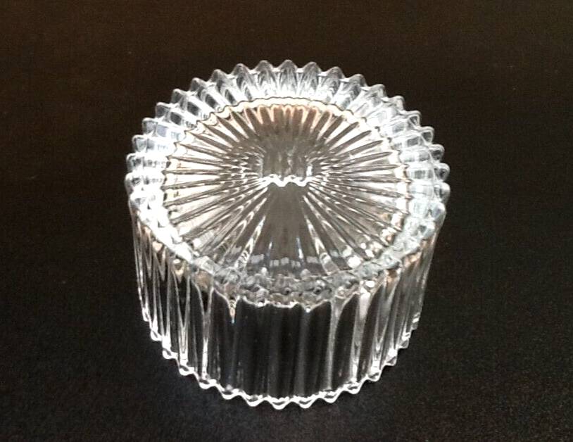 1960s pot with lid (fleur de sel..) ribbed transparent glass