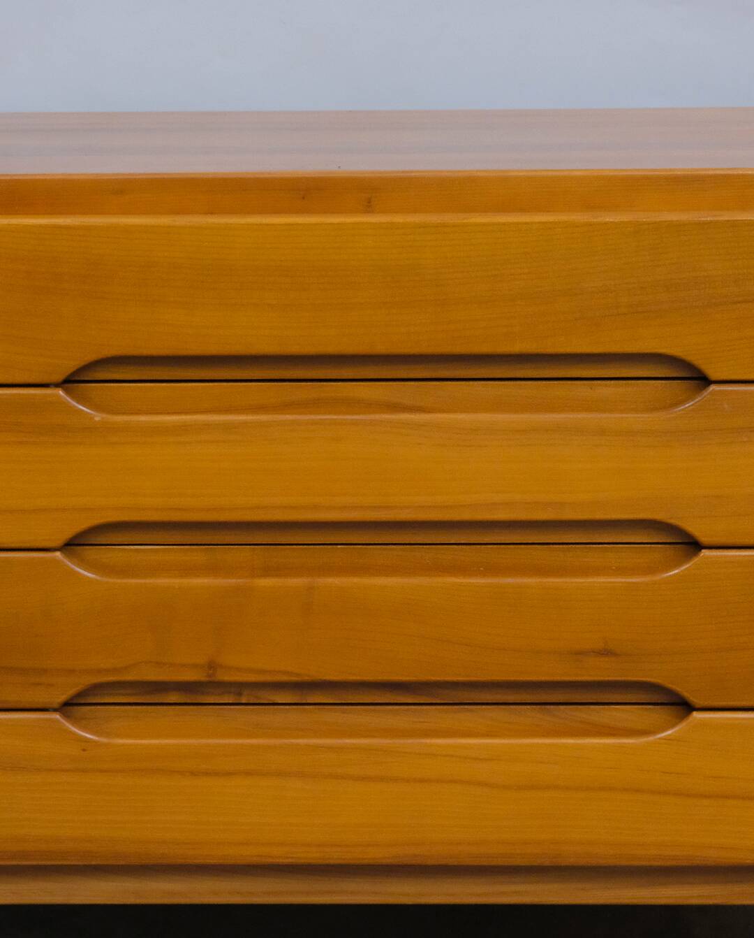 Regain House Chest of Drawers