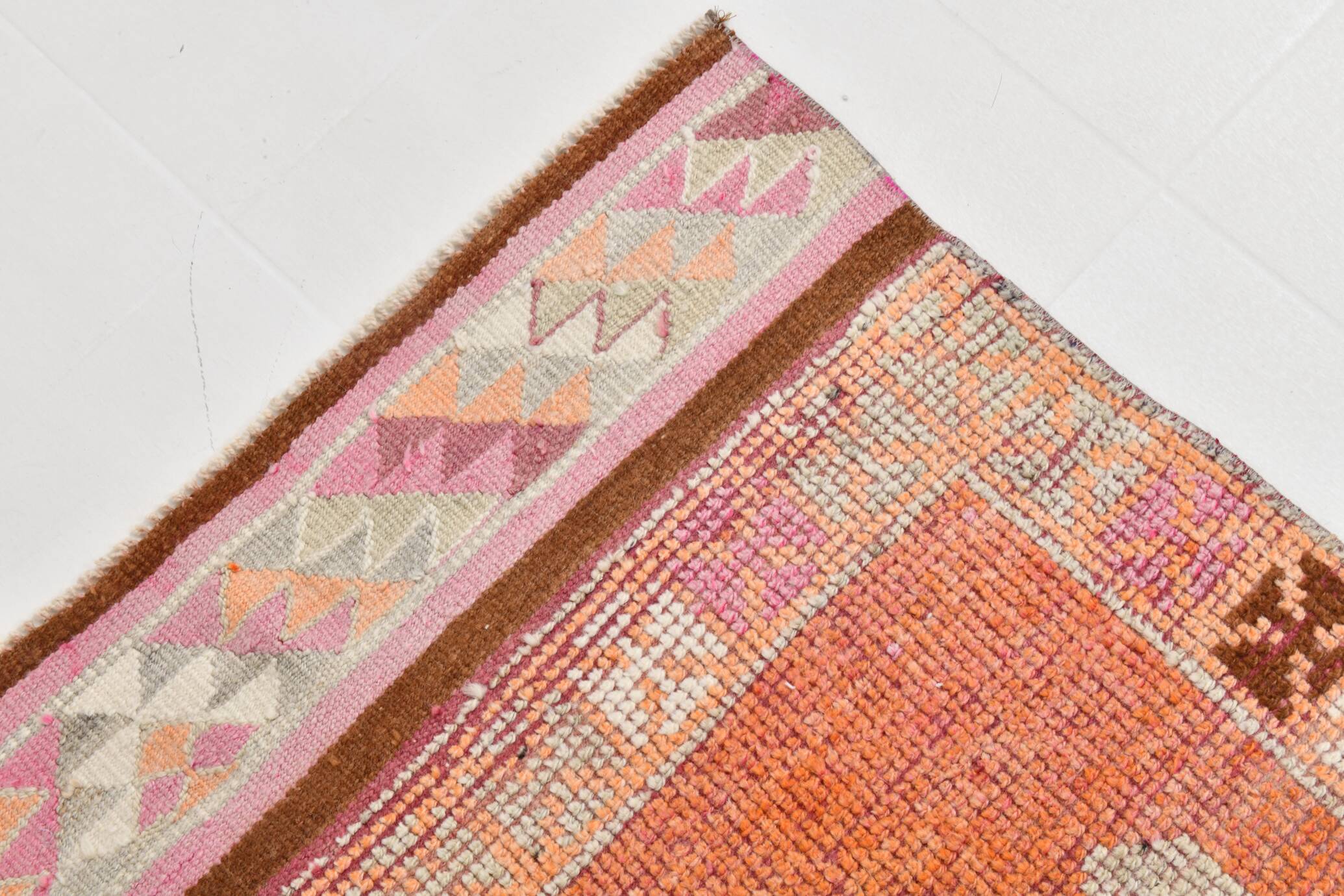 Soft Orange & Pink Star Pattern Handmade Wool Runner Rug, 99x338 Cm