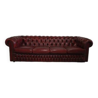 Four-seater chesterfield burgundy leather sofa