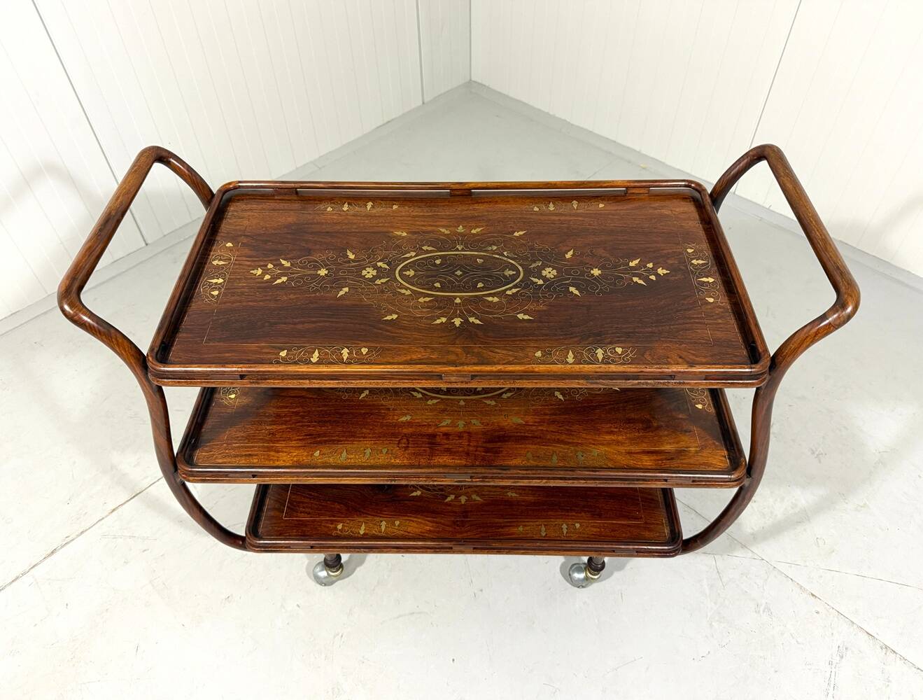 Anglo-Indian teak serving trolley with brass inlays from the 1930s-1940s.