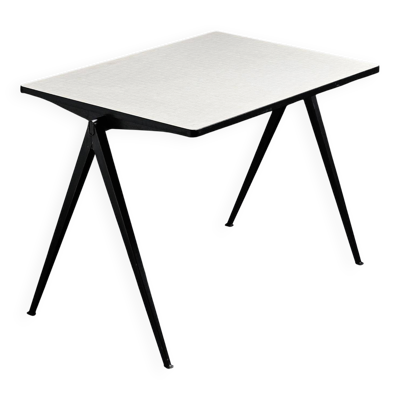Bureau Pyramide par Wim Rietveld, circa 1960