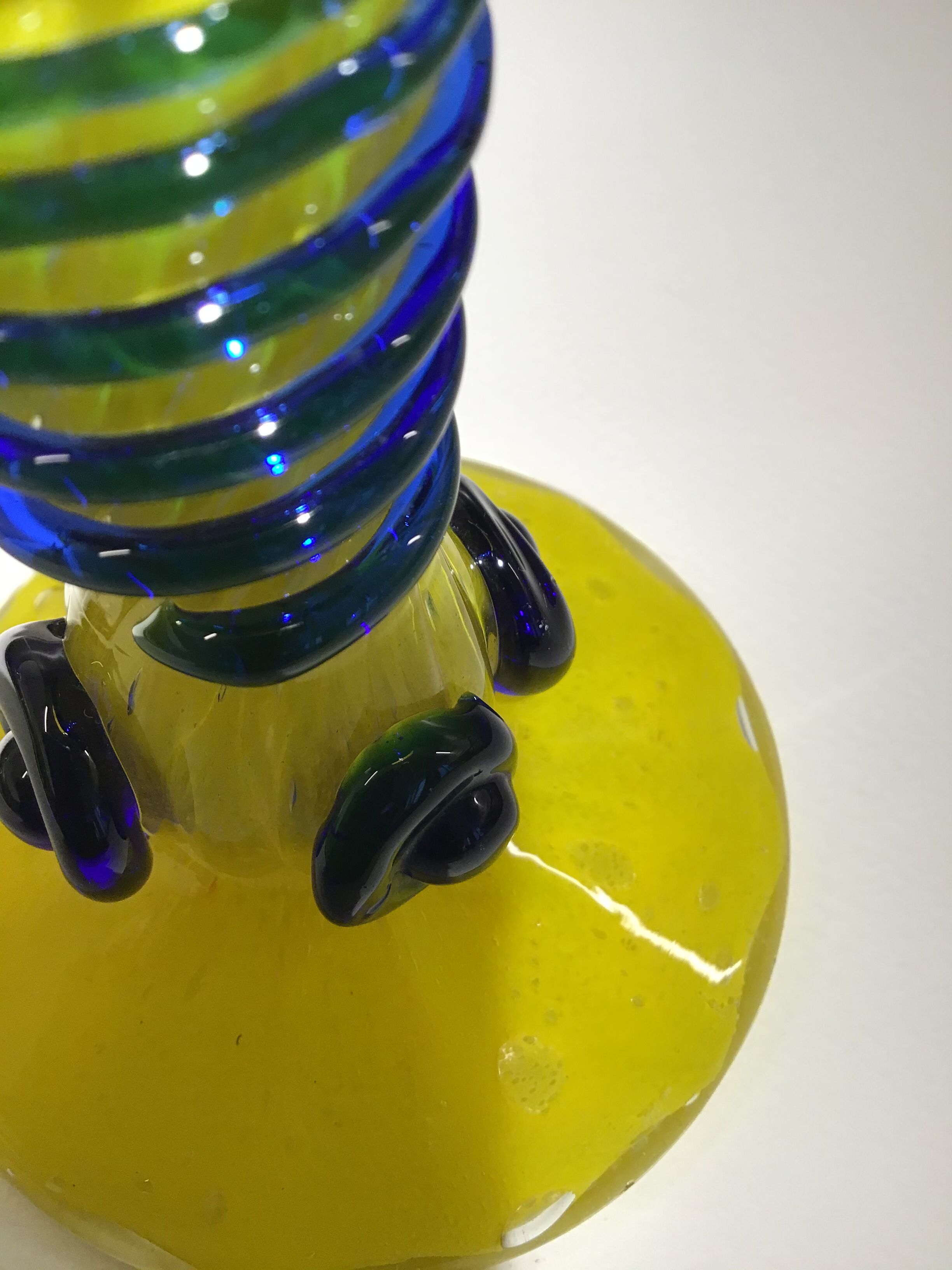 Yellow soliflore twisted with blue glass from the 60s/70s