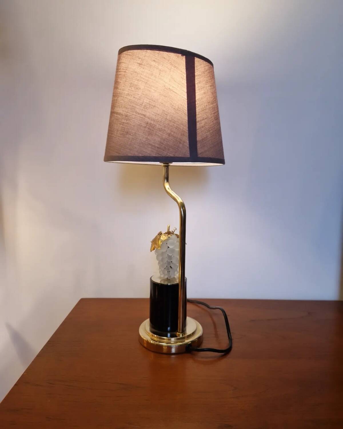 Lamp "bunch of white grapes" 80's, Le Dauphin