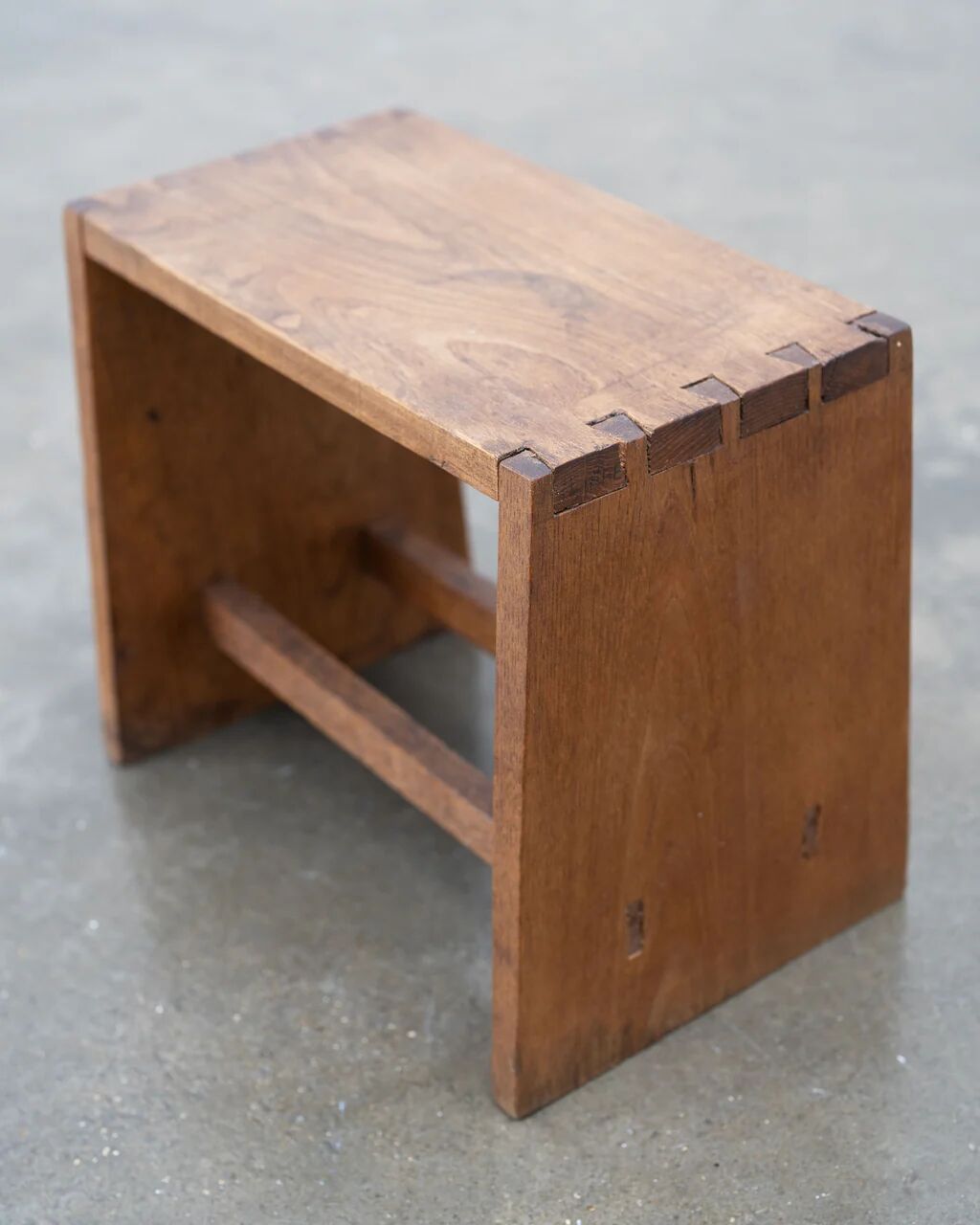 Small modernist oak side table / stool, c.1930