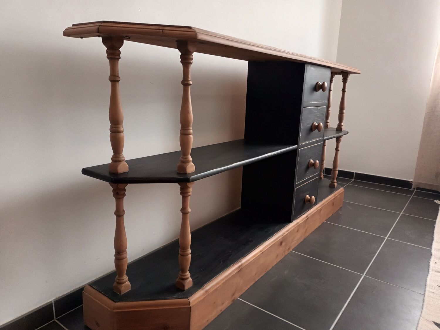 Draper's trade furniture