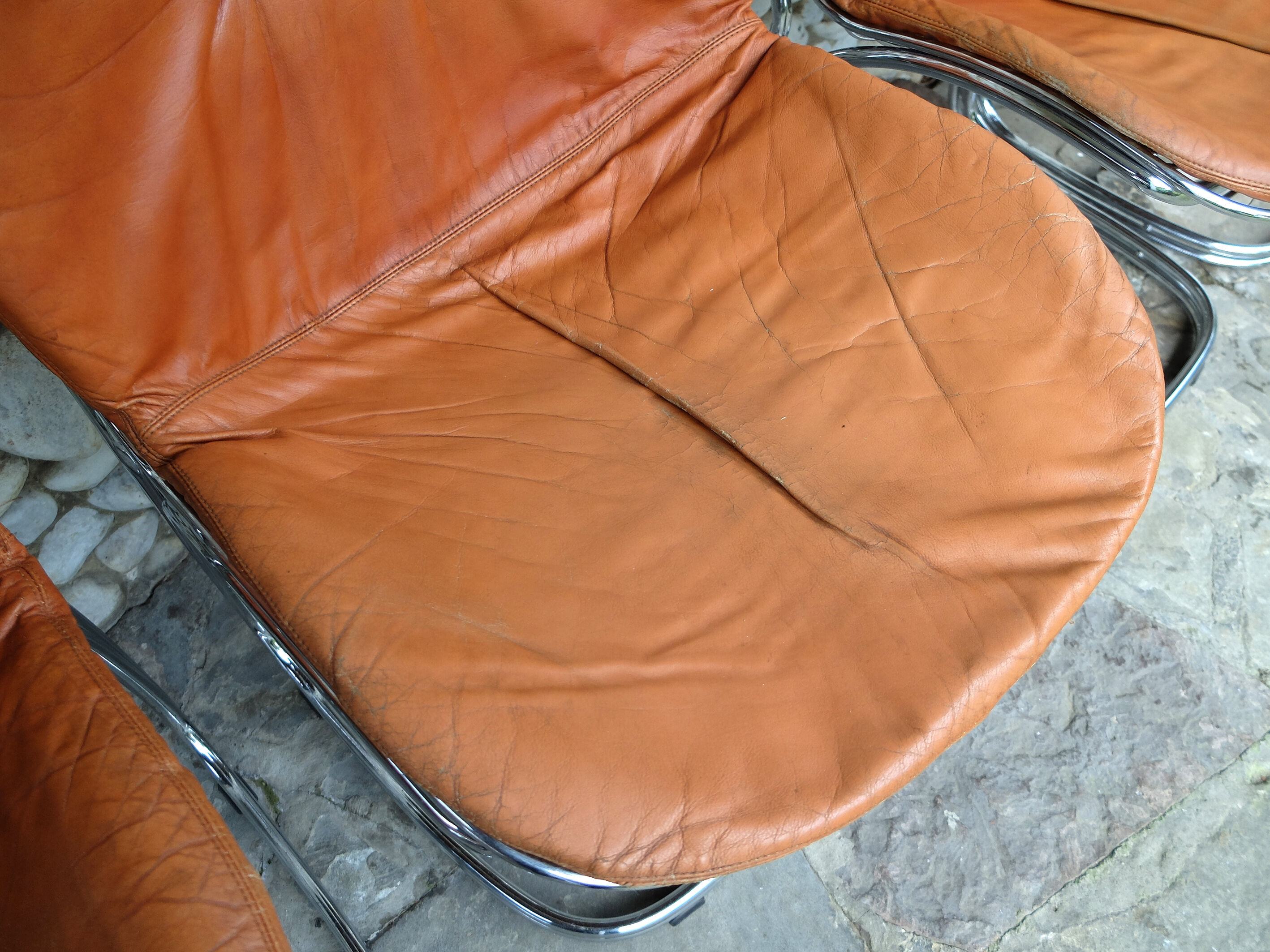 Series of 4 chairs Sabrina design Gastone Rinaldi for Rima, tawny leather, 1970