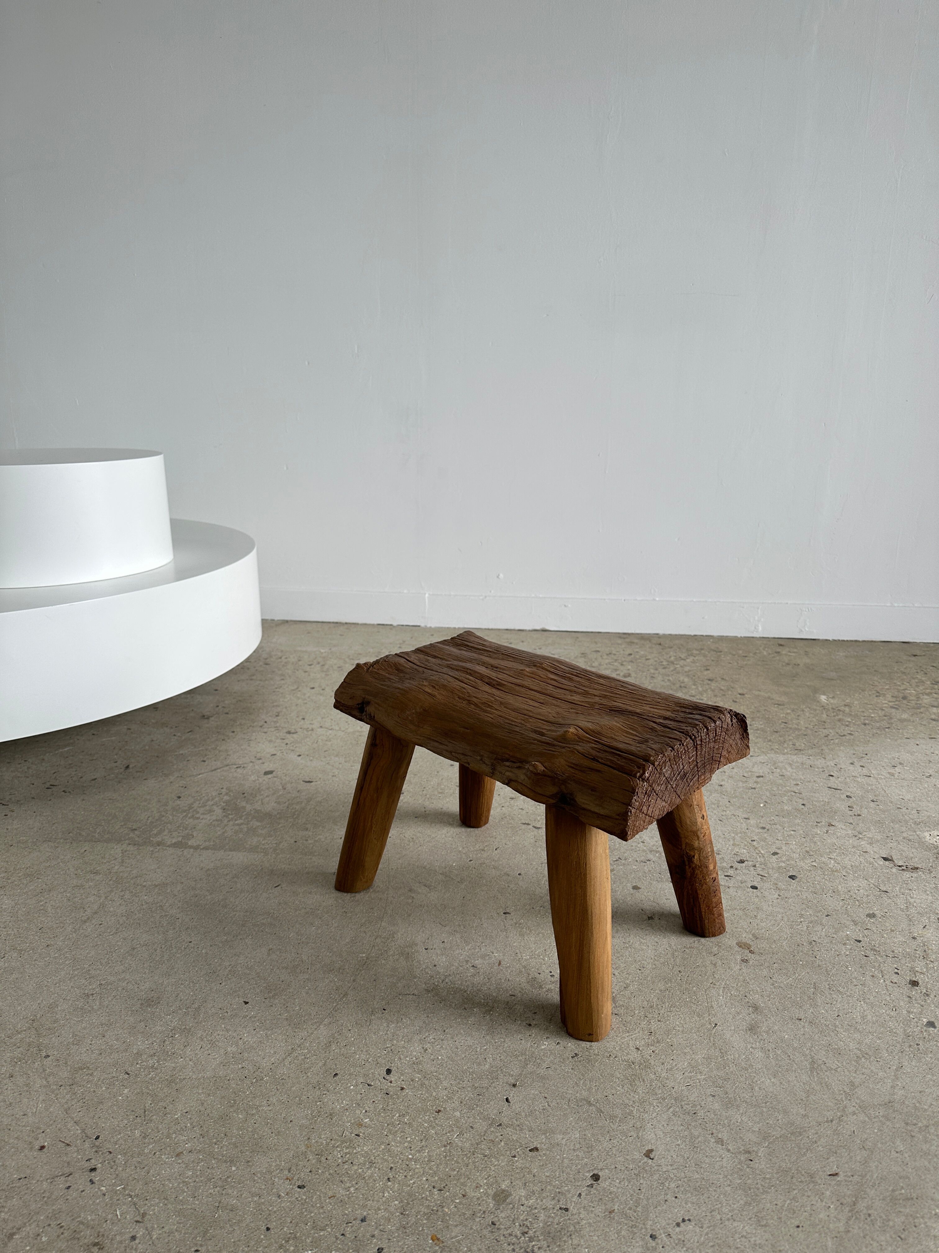Stool in blond teak