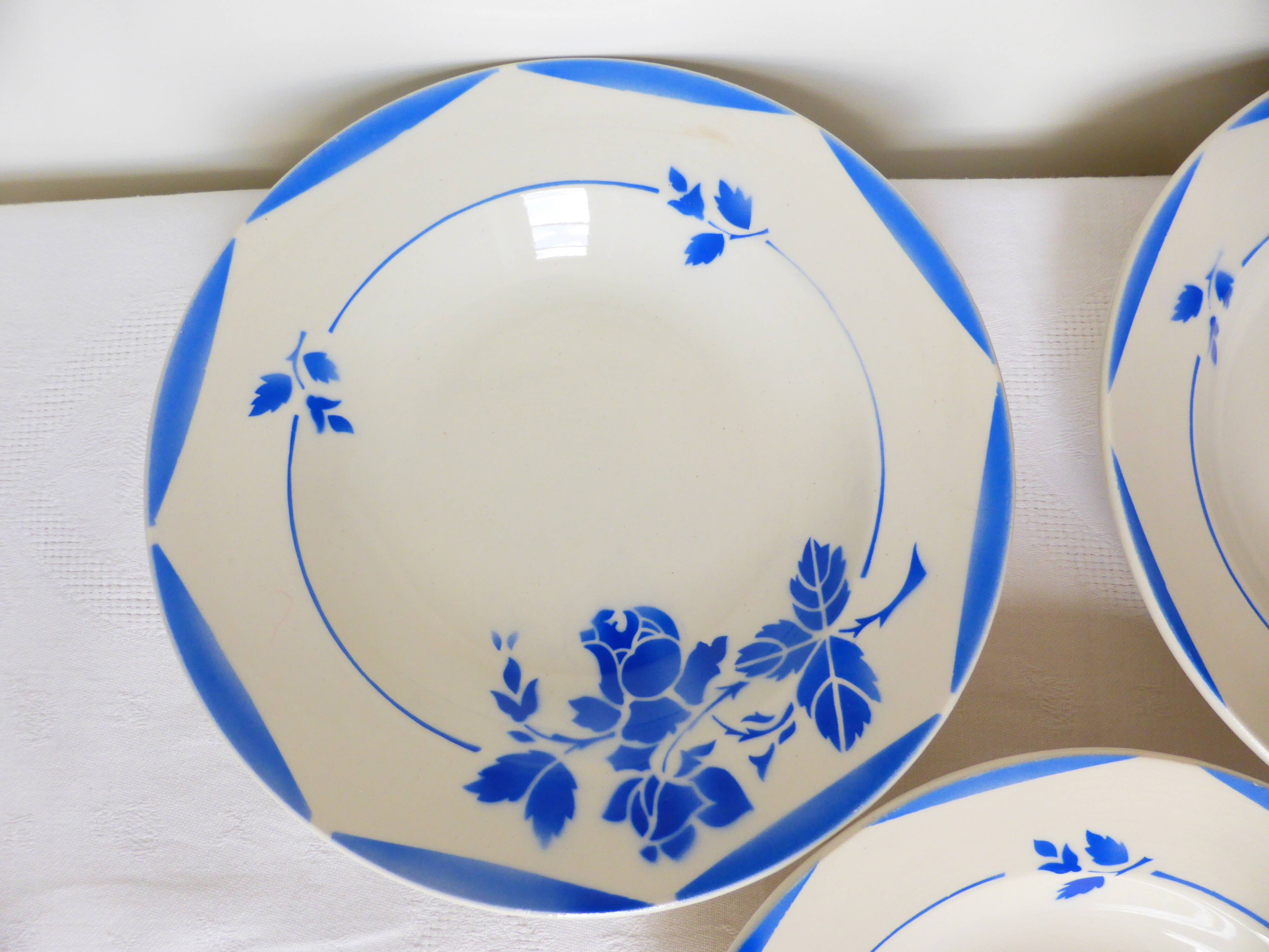 3 vintage deep plates 210846