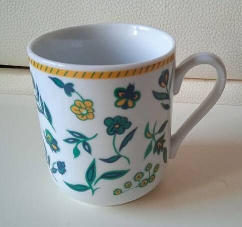 Set of vintage DPR mugs – blue and green floral design – h9 x d7.5 cm