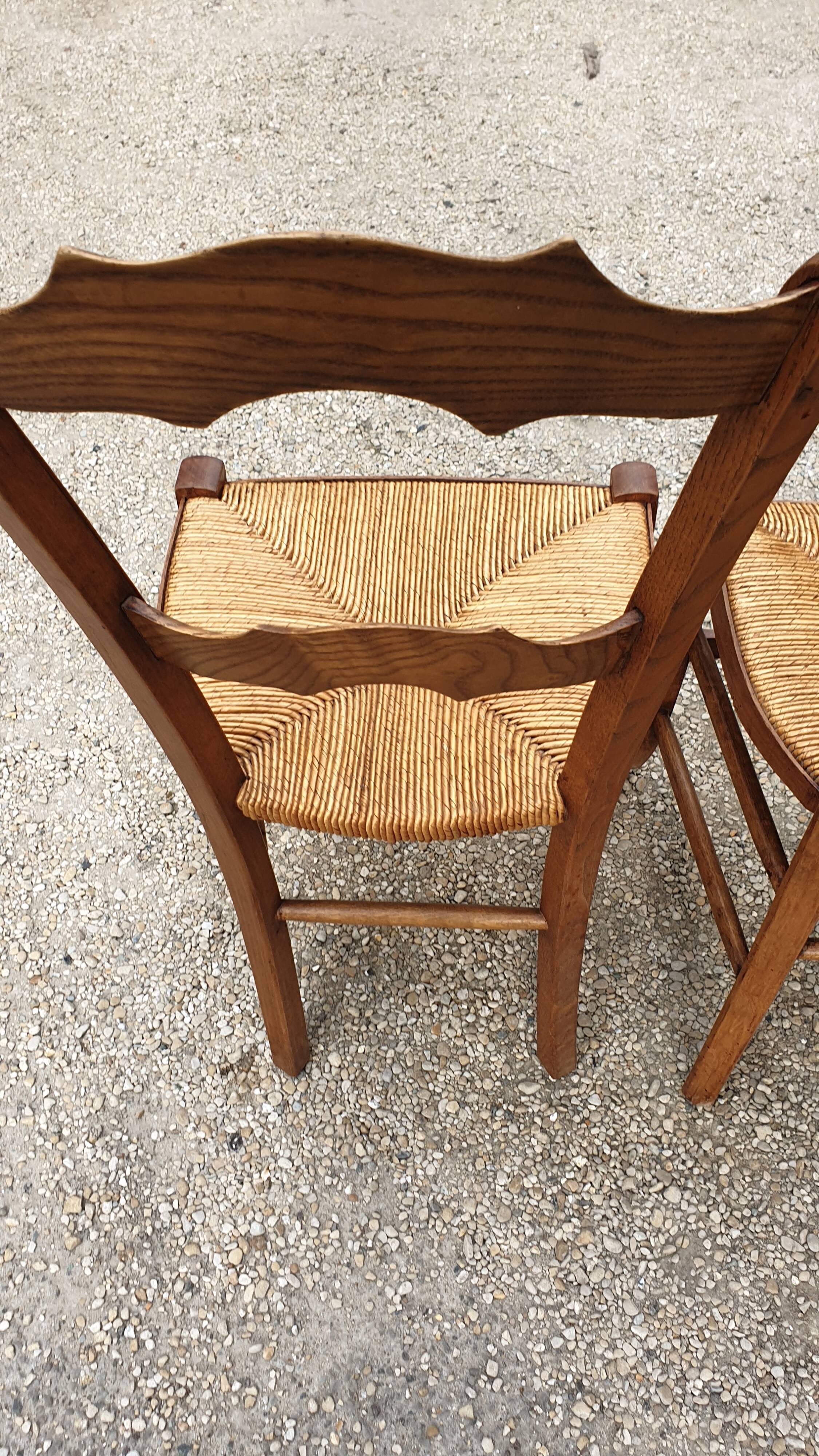 4 chairs rustic straw