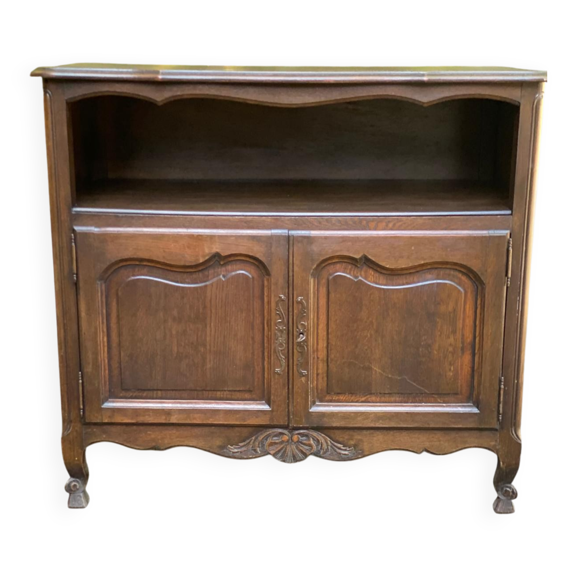 Louis XV buffet in dark oak from the 1930s.