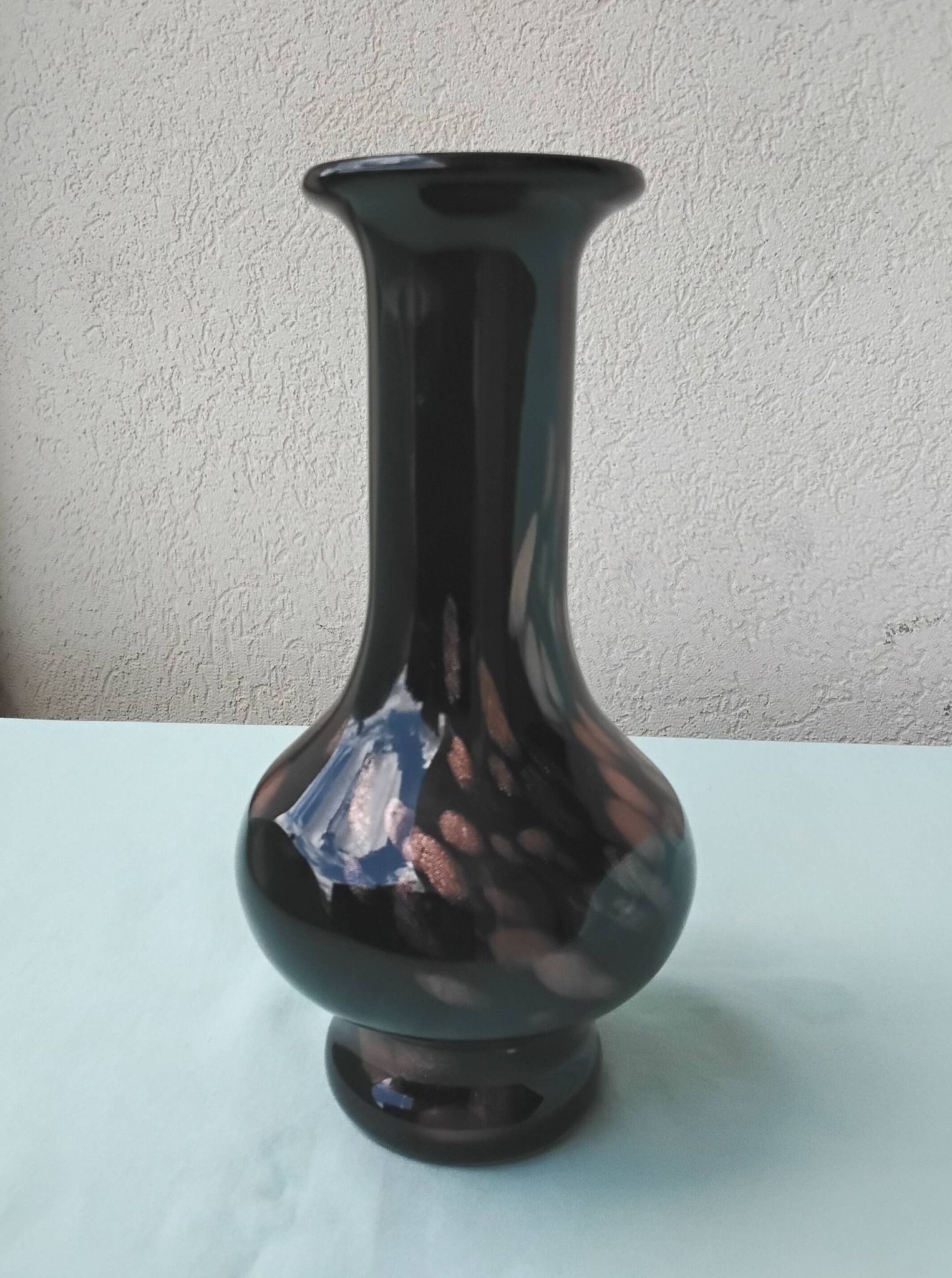 Black glitter glass vase