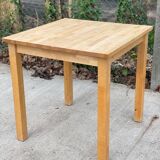 Scandinavian square kitchen table in solid wood 75cm