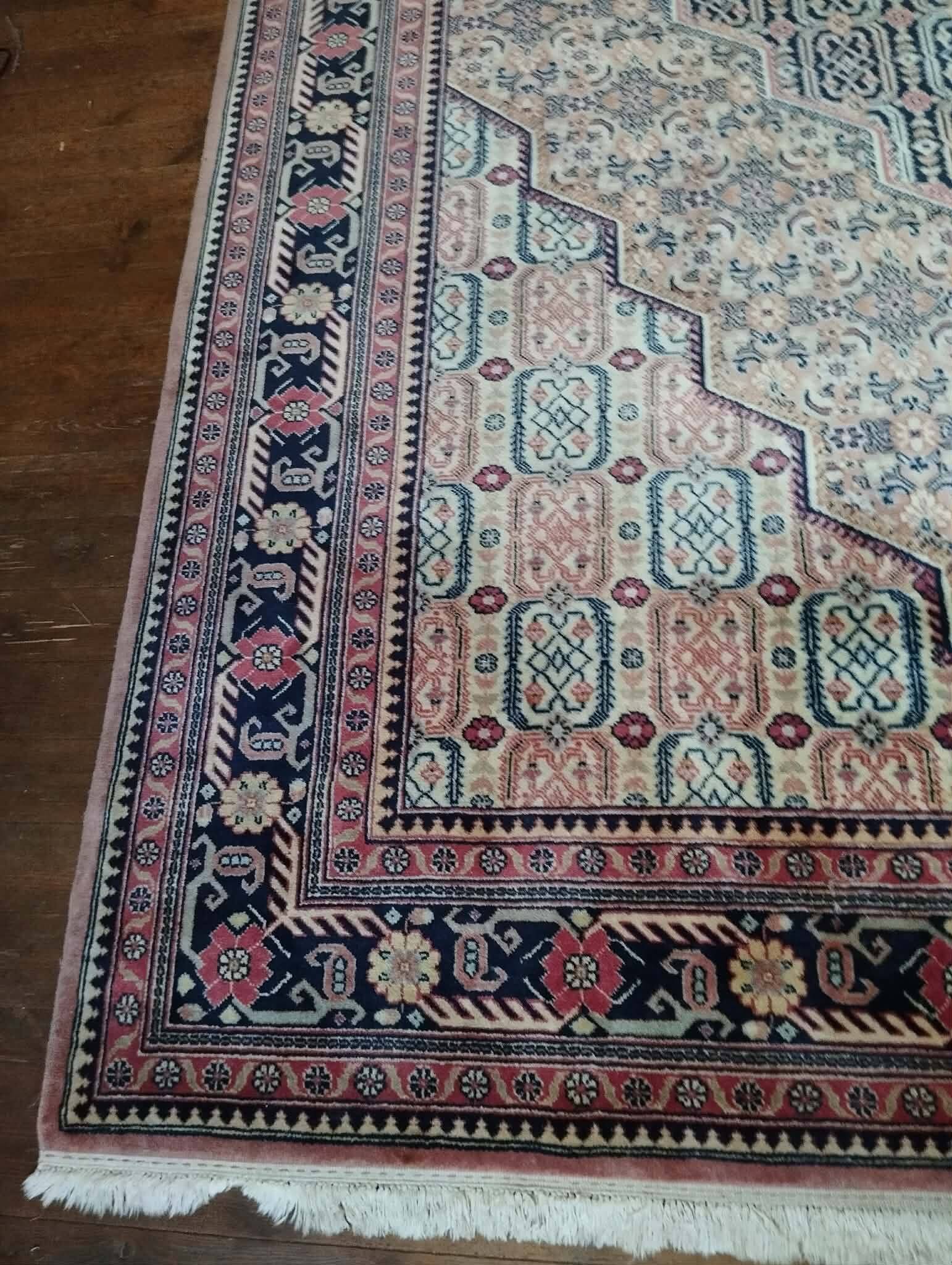 Handmade Romanian Mechkine rug 357x251cm