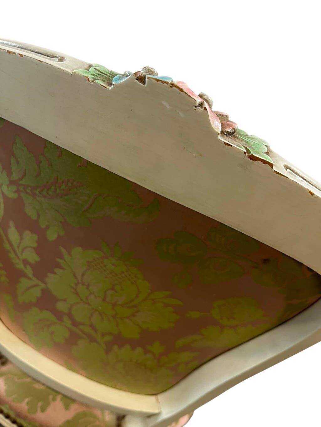 Chaise baroque vintage avec accent rose/vert