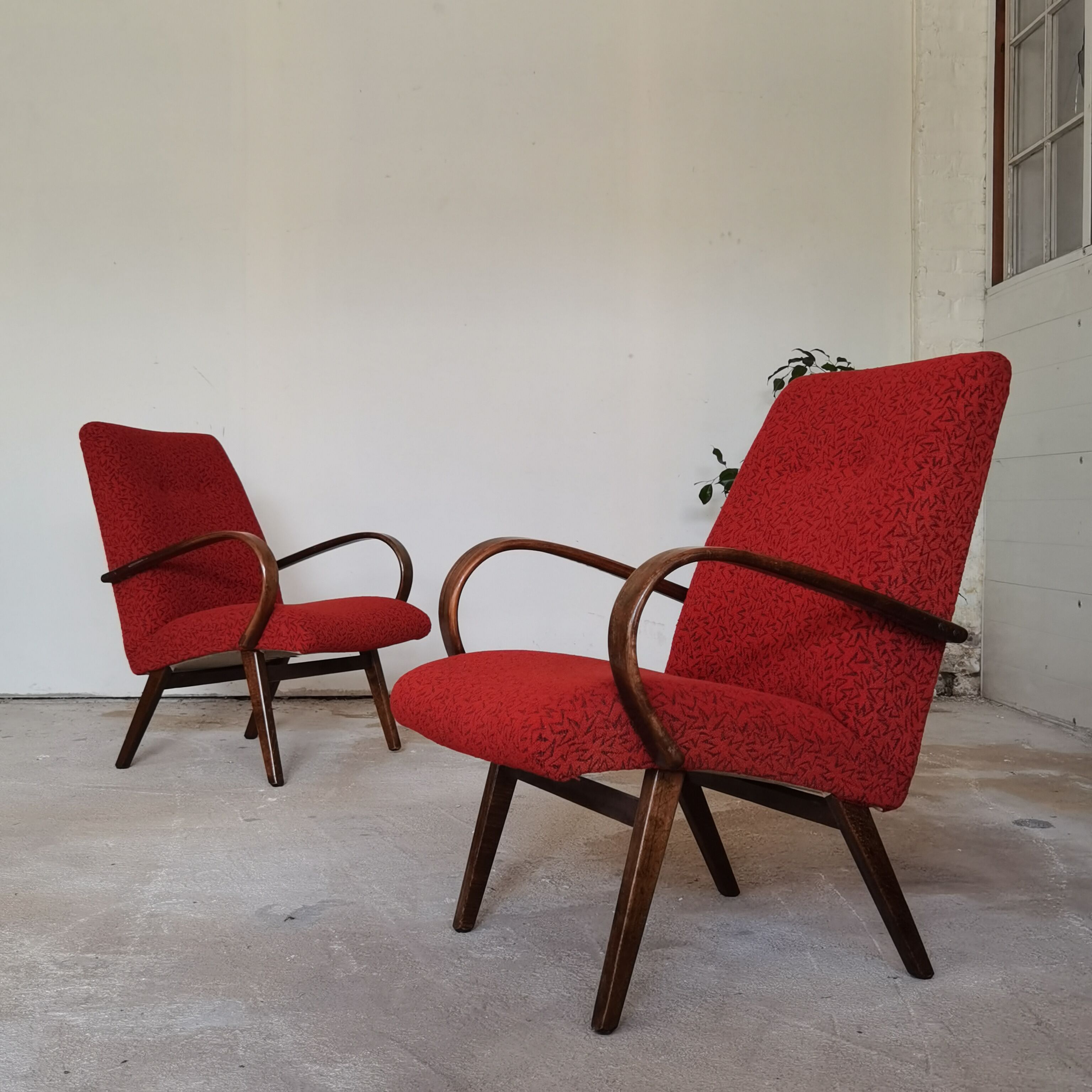 Pair of armchairs 6951 by Jaroslav Smidek for Dyha Brno 1969