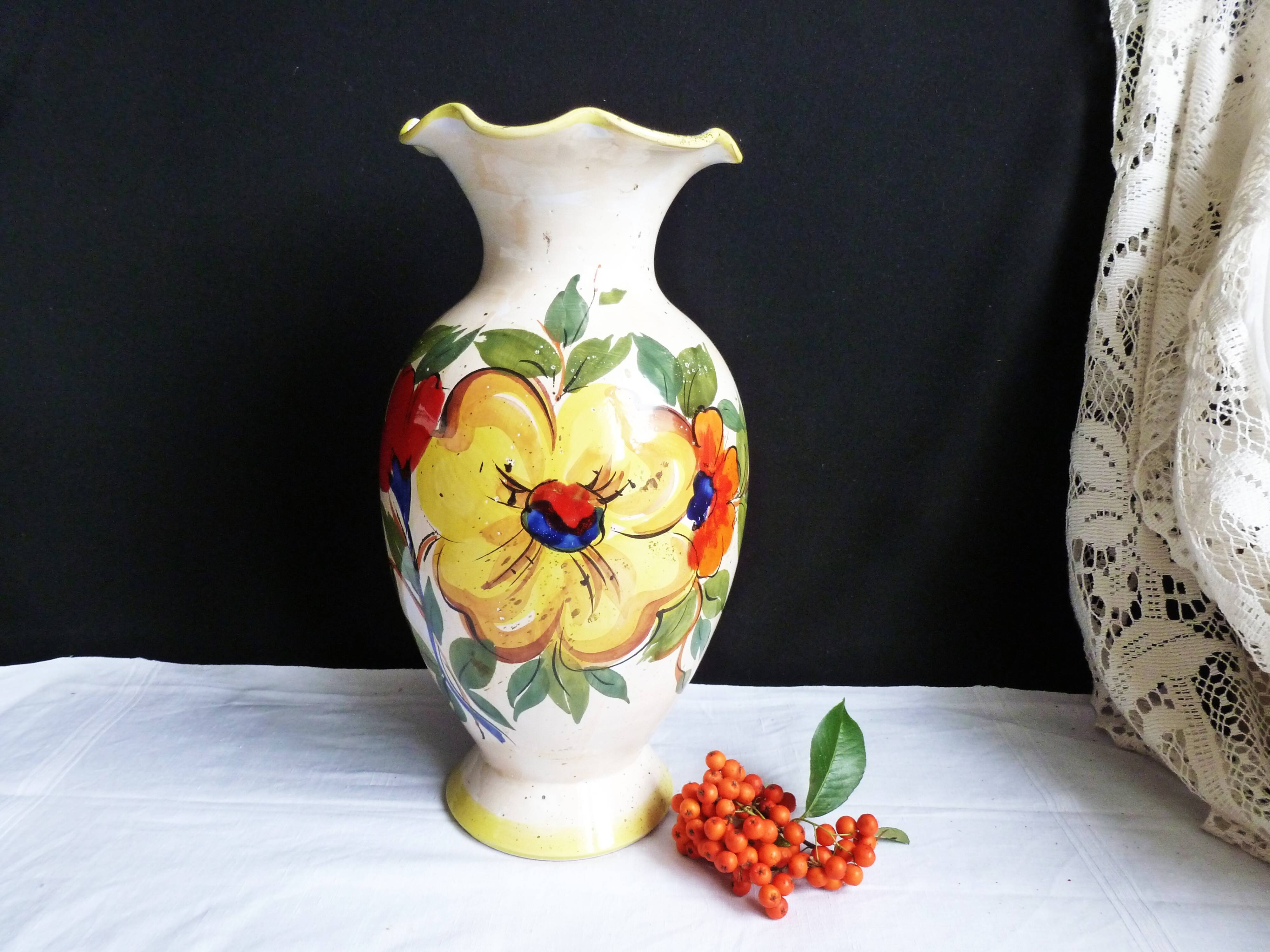 Flower vase, French vase in hand-painted earthenware, vase with floral decoration.