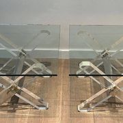 Paire de Bouts de Canapé en Plexiglass et Chrome à Piètement en X, Travail