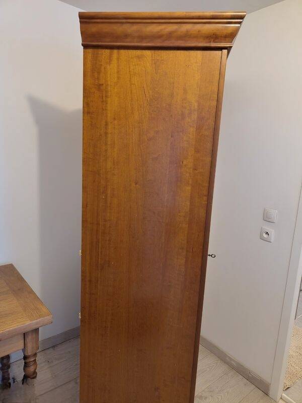 Classic wooden bonnetière – 205 cm – Good condition