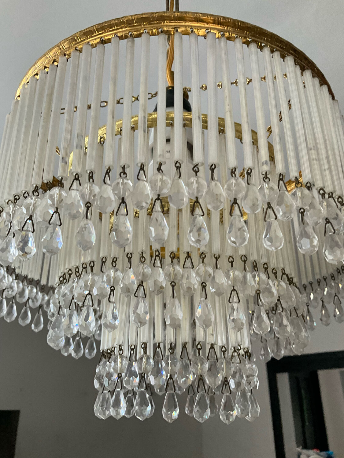 Waterfall chandelier in brass and tassels from the 60s and 70s