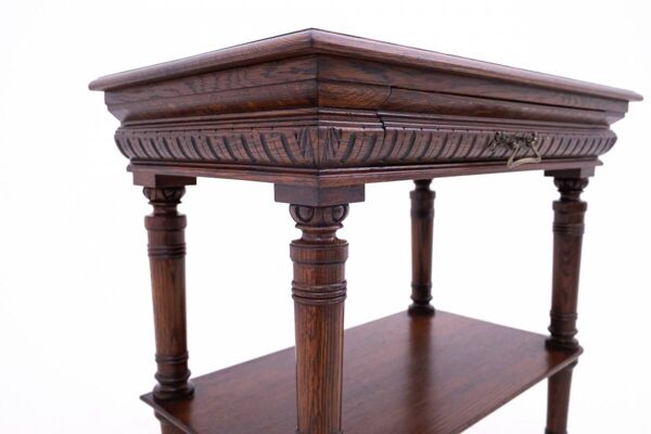Console - table d'appoint, Europe occidentale, fin du XIXe siècle.