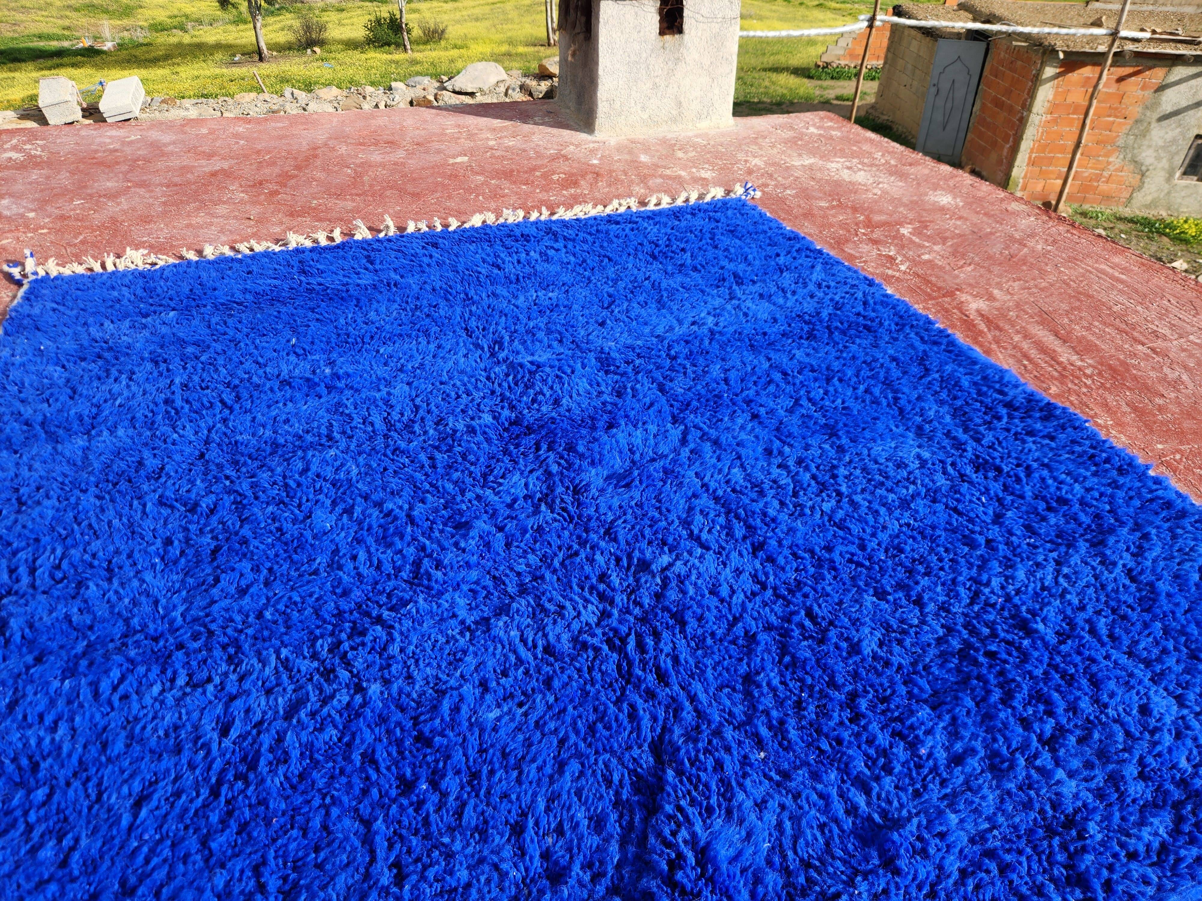 Large Beni Ouarain Berber rug in Majorelle blue, 300x200 cm – thick wool