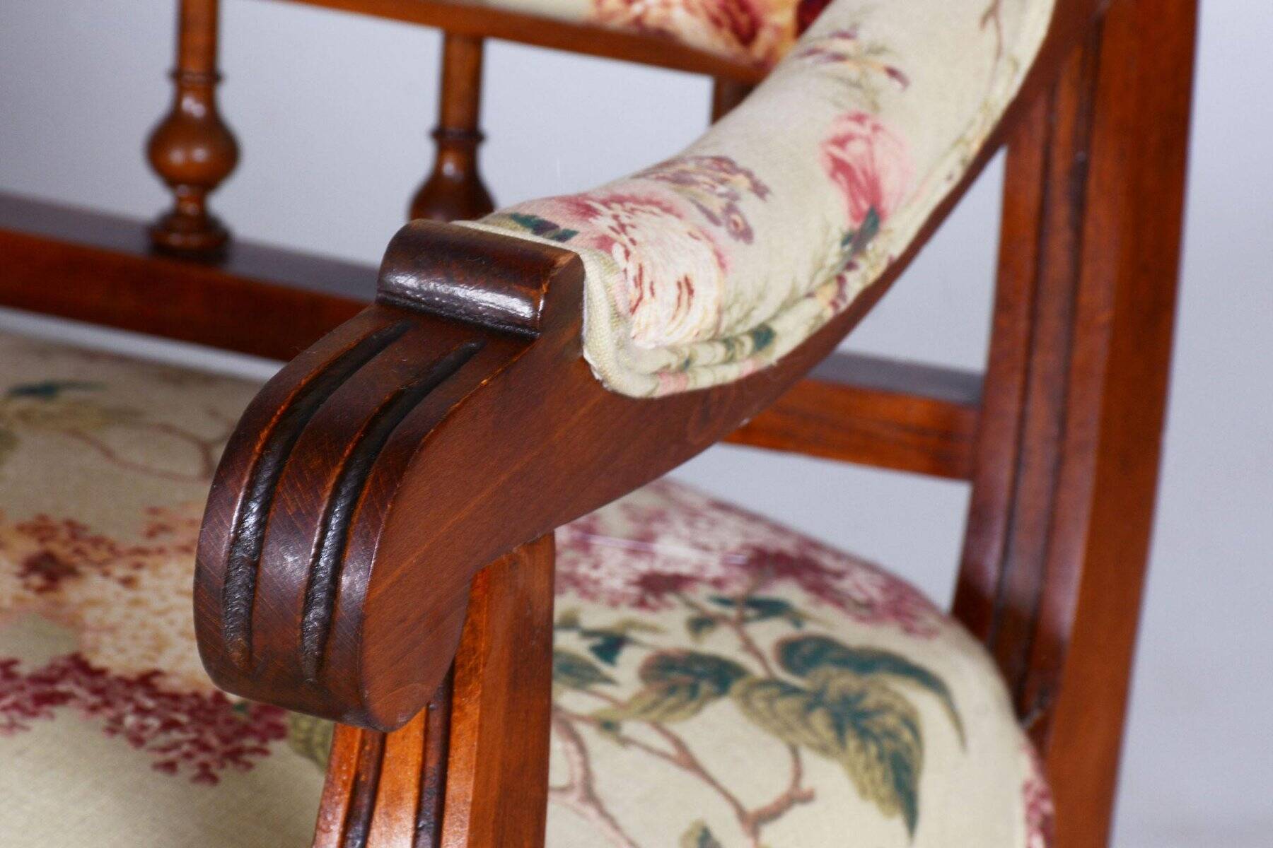Czech Living Room Set in Beech and Walnut, 1890s, Set of 7