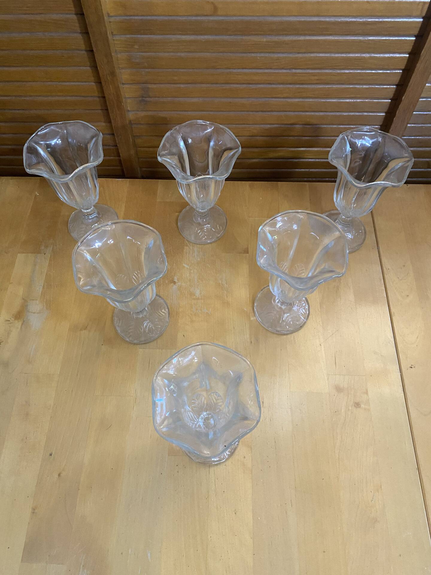 Set of 6 Ice Cream Bowls FIDENZA Moulded Glass Petal Shape Italy #E126